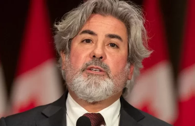 Canada stops advertising with Facebook and Instagram in news row