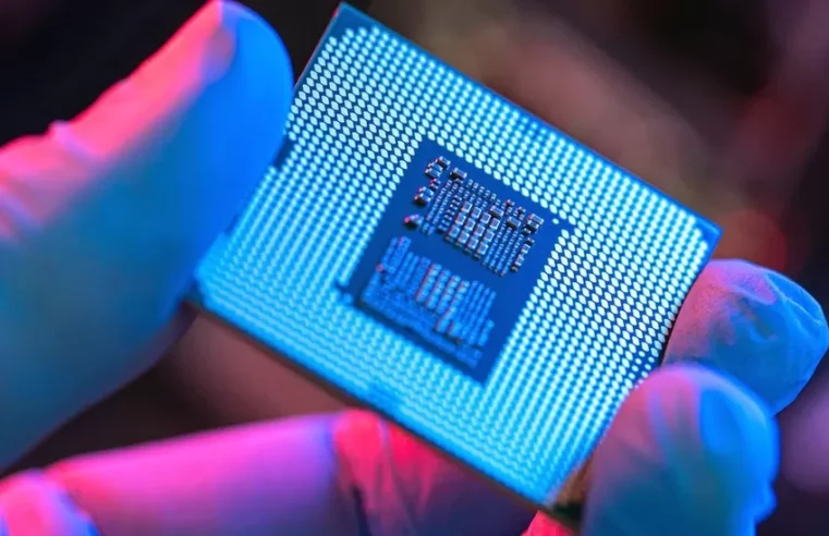 China curbs exports of key computer chip materials
