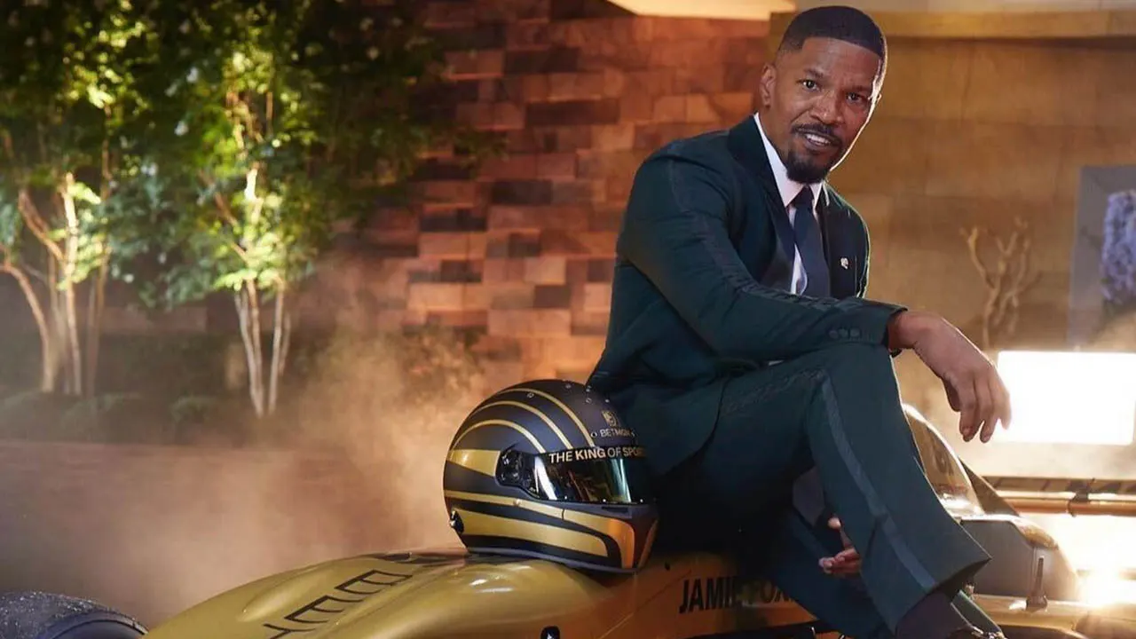 Jamie Foxx receives blessings from Hollywood