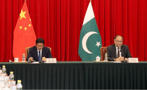 Pakistan, China to speed up ML-1, SEZs implementation