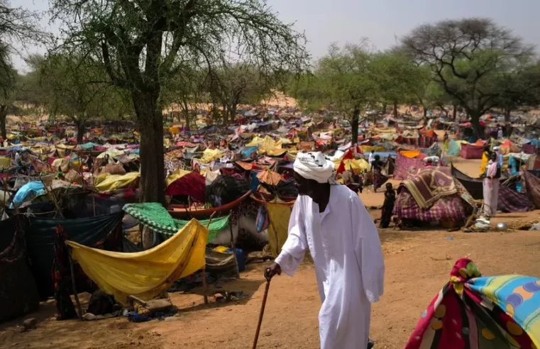 Sudan conflict: ‘I saw many bodies dumped in Darfur big grave’