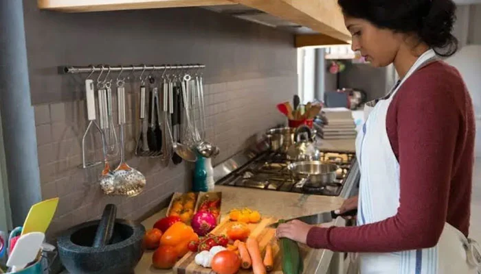 You do nothing: Wife’s hilarious response to husband’s comment