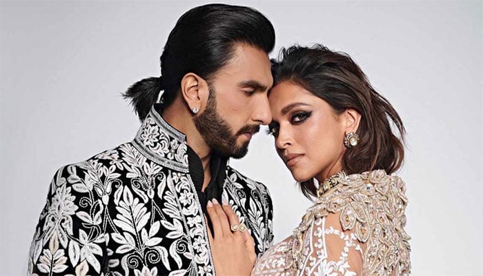 Deepika Padukone leaves Ranveer Singh emotional with heartfelt