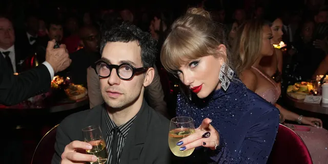 Taylor Swift’s wild Jersey Shore wedding