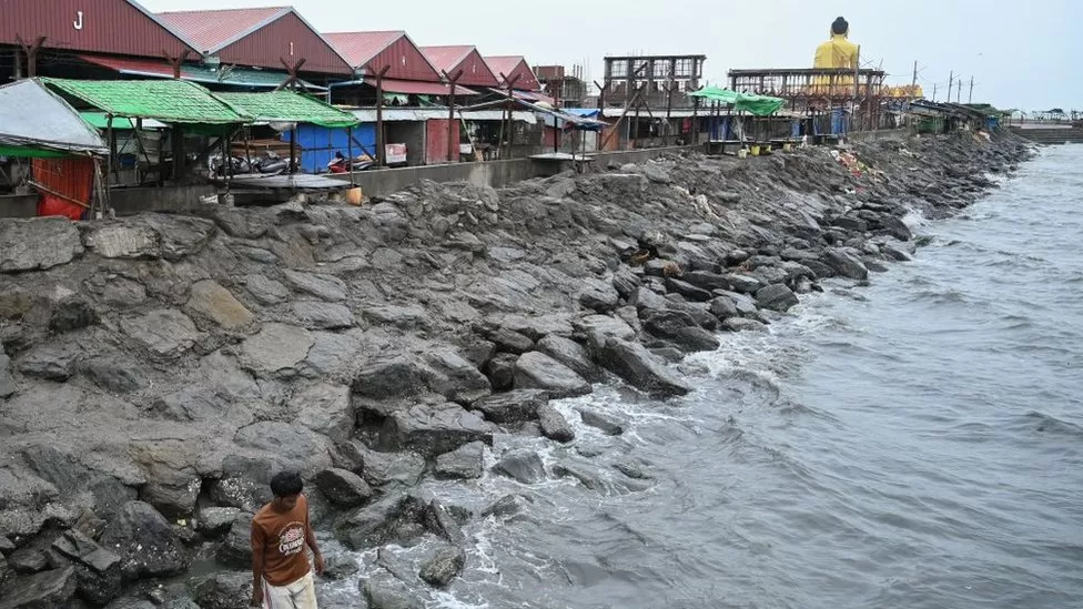 At least 23 dead, 30 missing after boat sinks in Rohingya