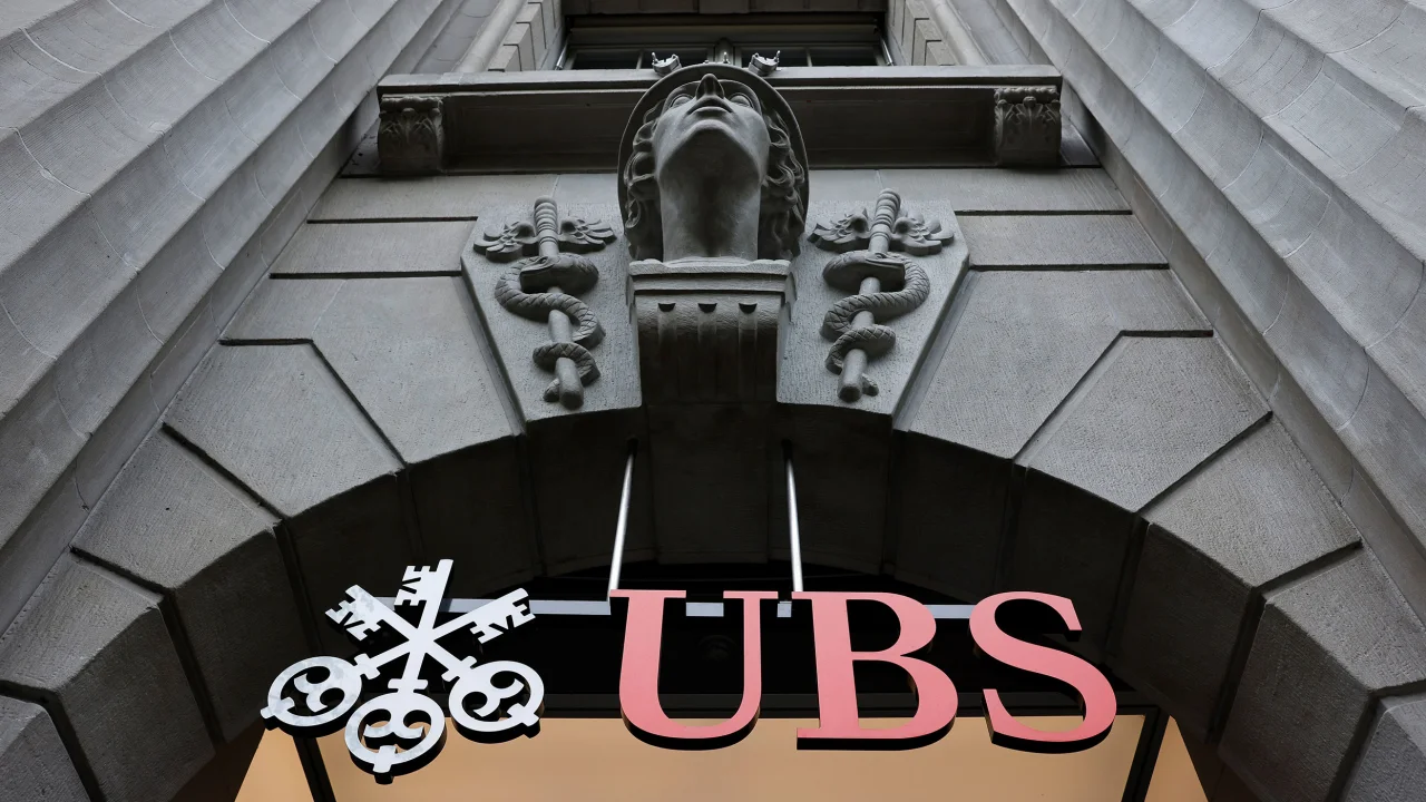 Business: UBS to pay $1.4 billion for selling toxic mortgages