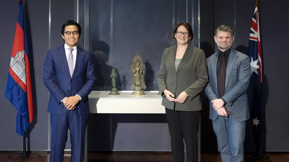 National: Australian museum to return stolen Cambodian artefacts