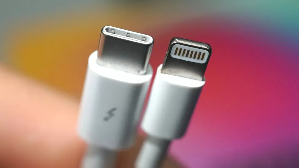 iPhone, new charger Apple bends to EU rules