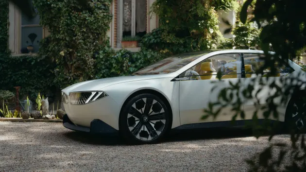 launch biggest EV push yet to catch Tesla with new models