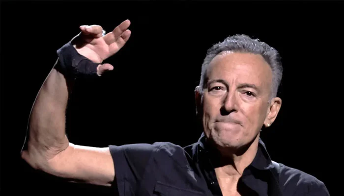Bruce Springsteen postpones U.S. shows amid health concerns