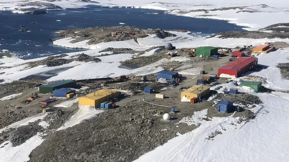 Australia launches mission to rescue Antarctic researcher