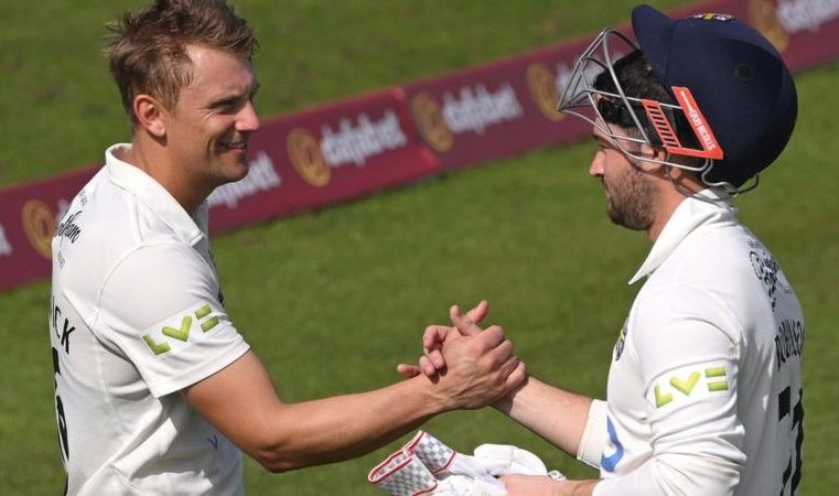 Durham promoted after Leicestershire fail to earn batting points