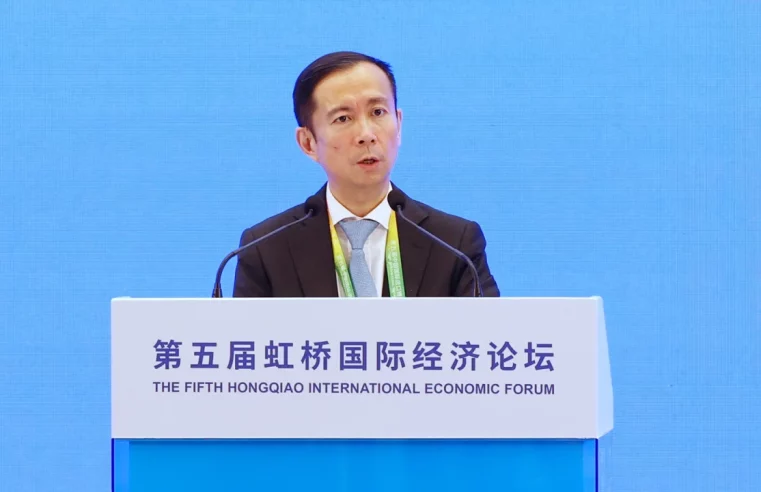 Former Alibaba CEO quits cloud unit in surprise move