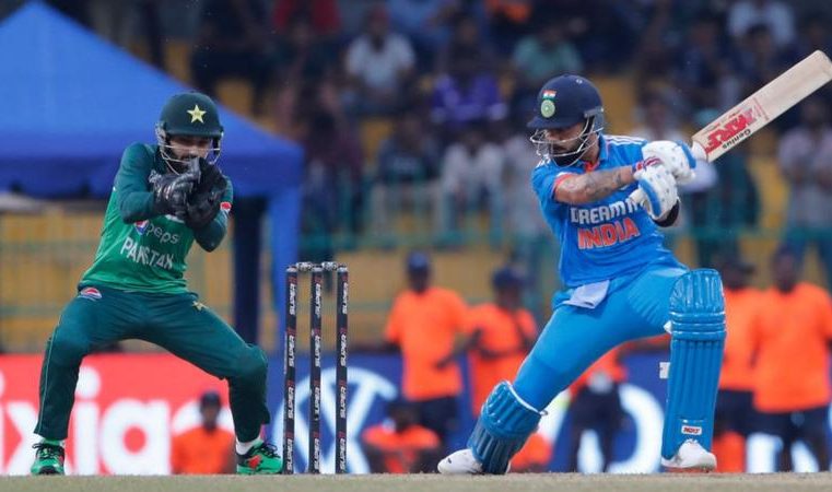 Virat Kohli and KL Rahul help India thrash Pakistan