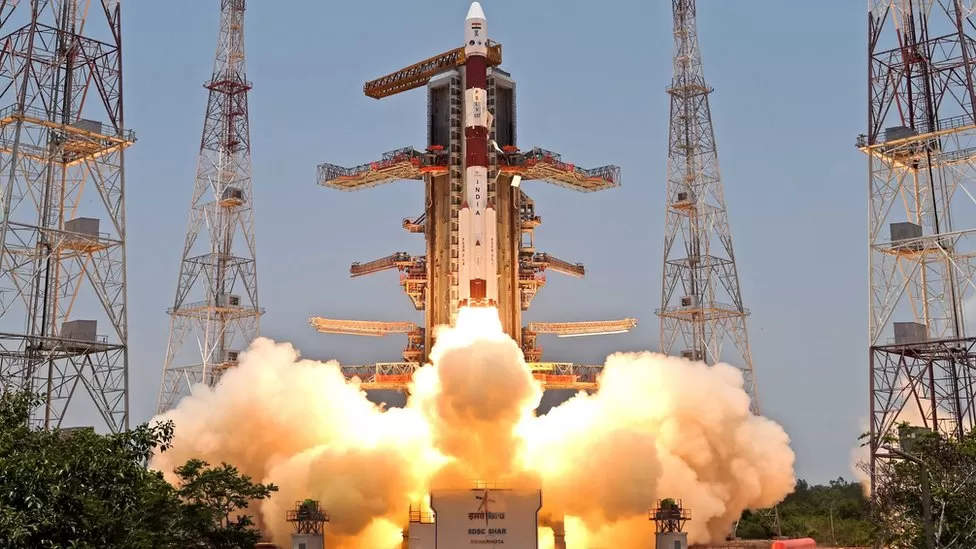 India successfully launches its first mission of the Sun