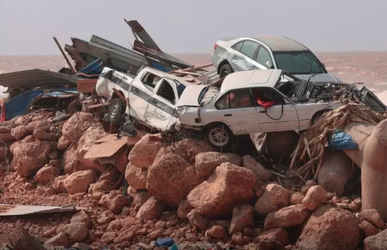 Libyan floods: Derna city alone recovers 1,000 bodies.