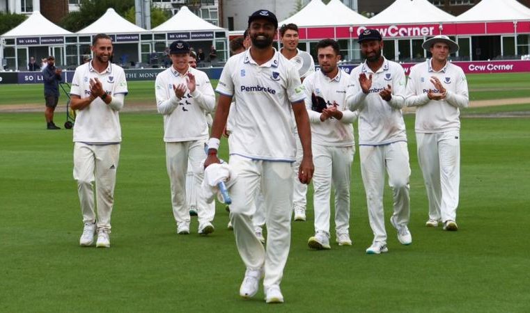 Jaydev Unadkat takes six wickets as Sussex
