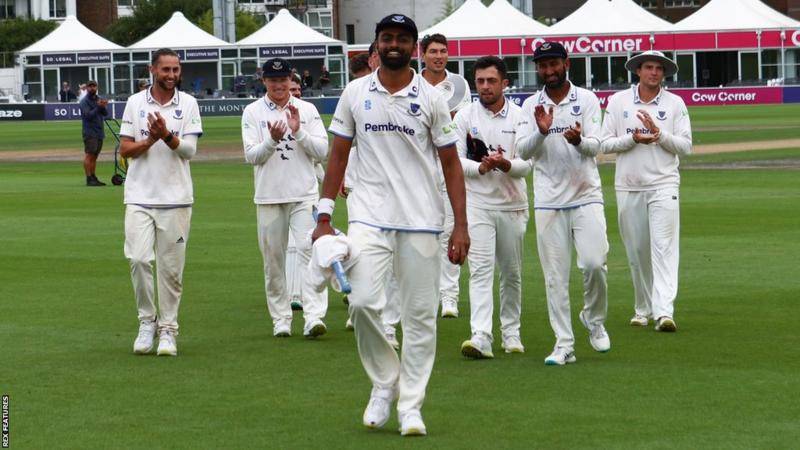 Jaydev Unadkat takes six wickets as Sussex