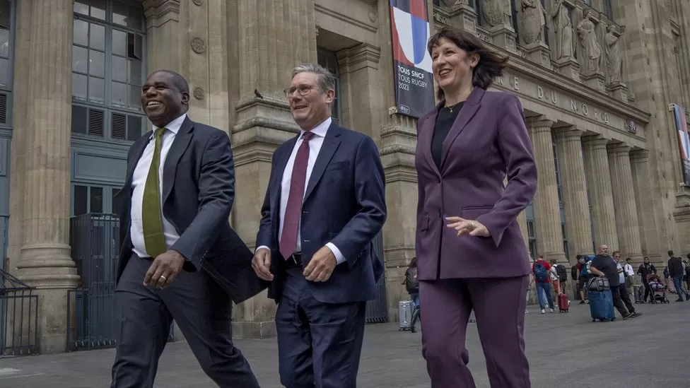 Keir Starmer holds ‘get to know you’ talks with France’s President