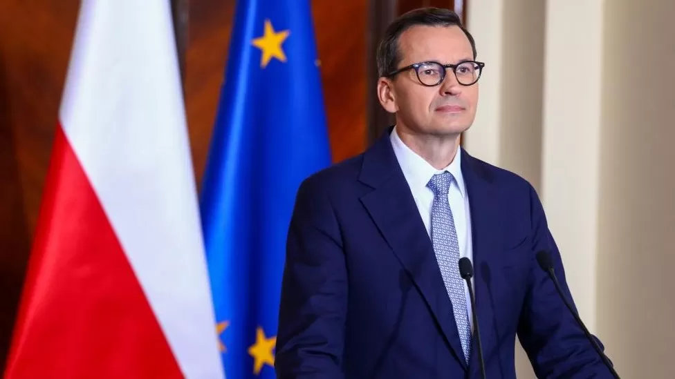 Poland to stop supplying weapons to Ukraine over grain