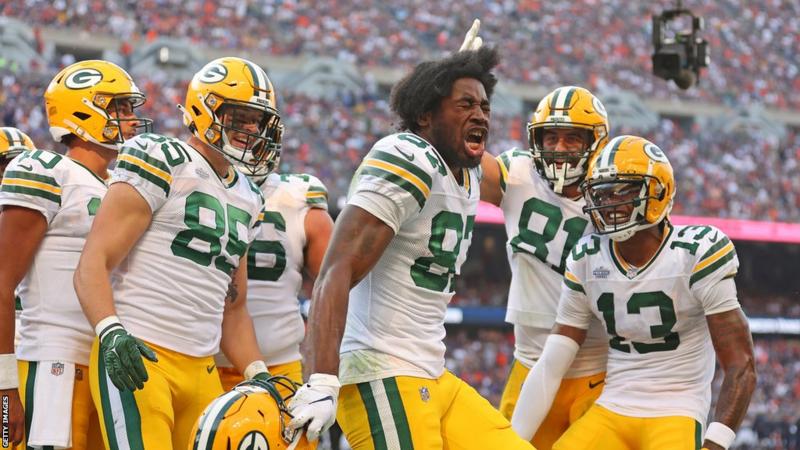 Packers win without Aaron Rodgers Eagles spoil Tom Bradys
