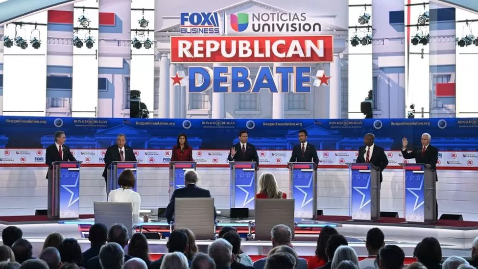 Trump rivals spar in unruly debate