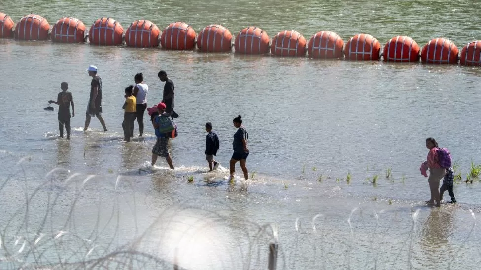 Texas wins appeal to keep border barrier, for now