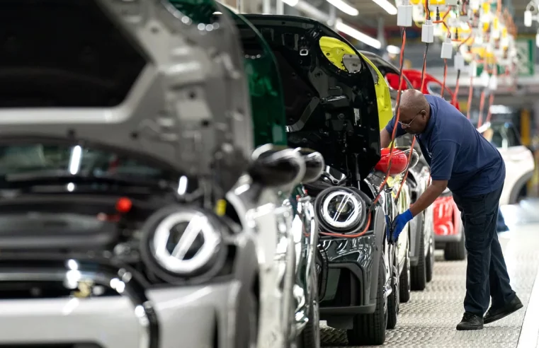 UK is delaying the switch to electric cars. Automakers are furious
