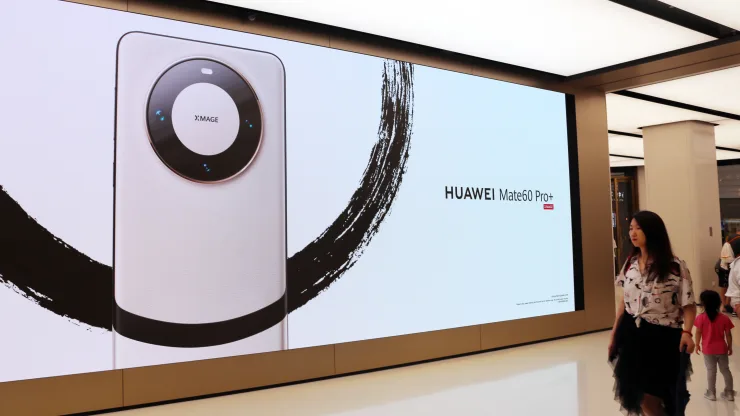 Huawei’s surprise 5G smartphone helped it grow quicker