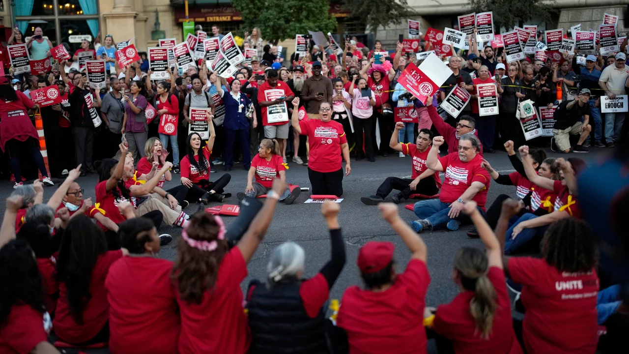 35,000 workers across 18 casinos will strike on Nov 10