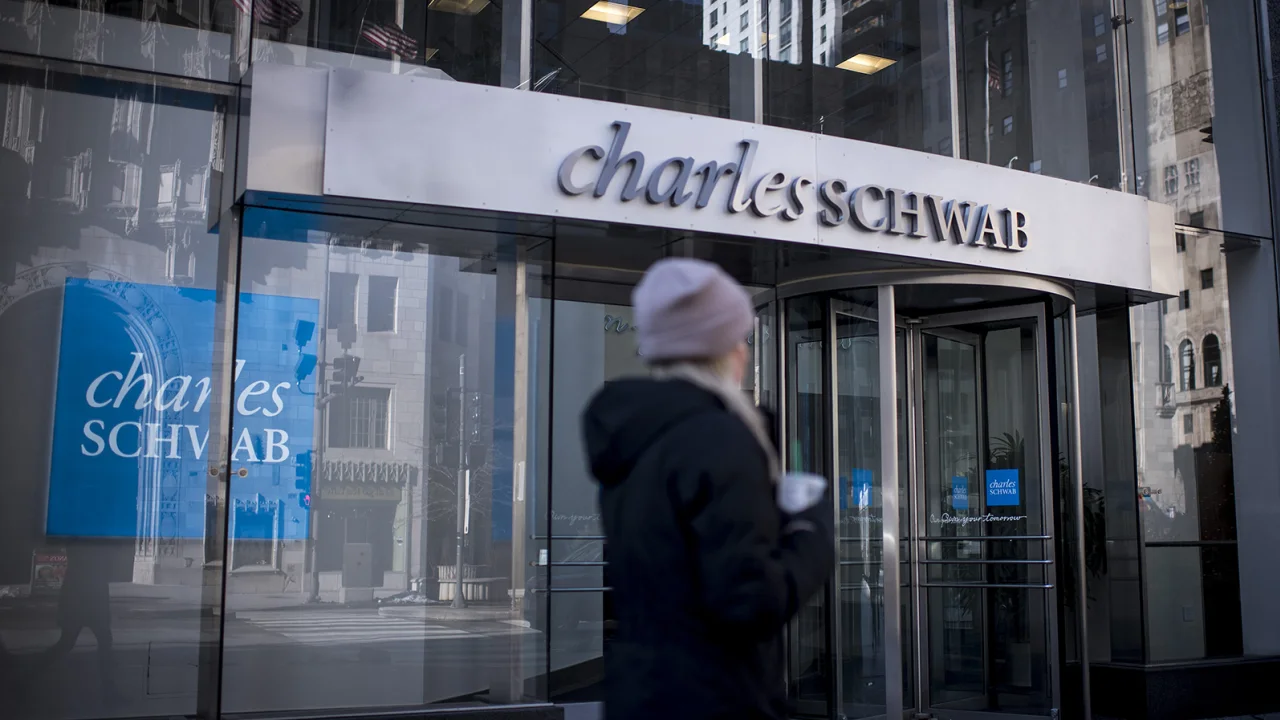 Charles Schwab lays off about 2,000 employees
