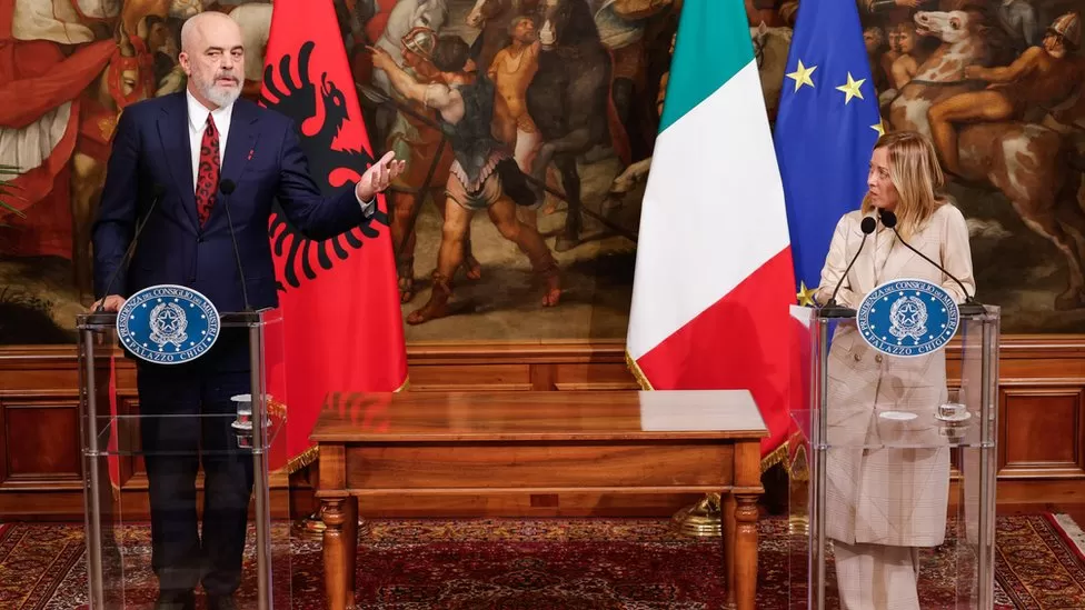 EU migrant crisis Italy to build migrant centers in Albania