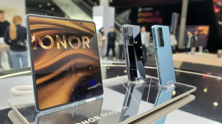 Huawei’s smartphone spinoff Honor plans IPO