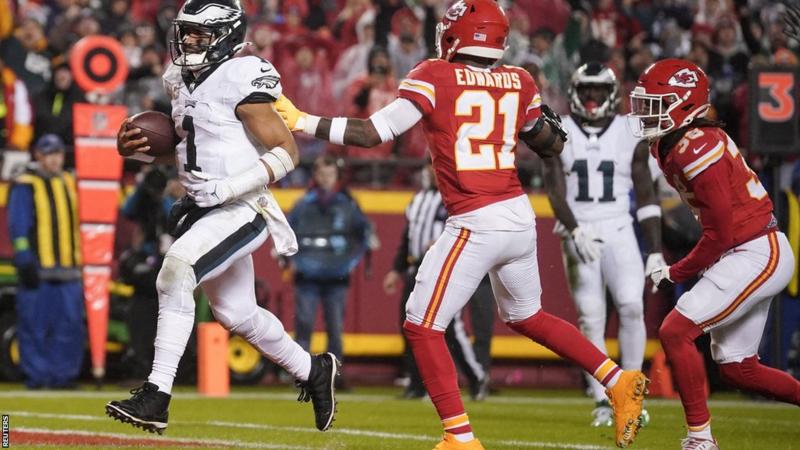 Philadelphia Eagles beats Kansas City Chiefs