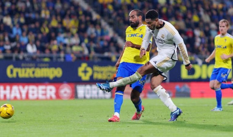 Real Madrid returned to the top of La Liga with a 3-0 victory