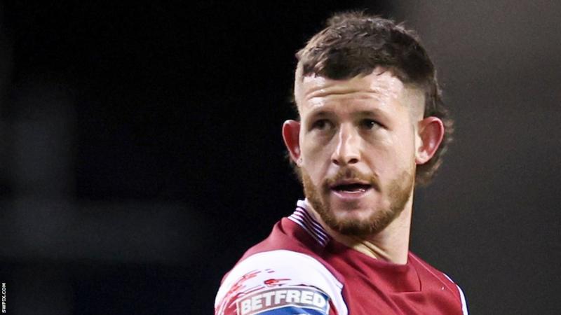 Salford Red Devils have signed half-back Cade Cust