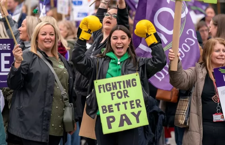 Scottish school strikes set to go ahead in pay dispute