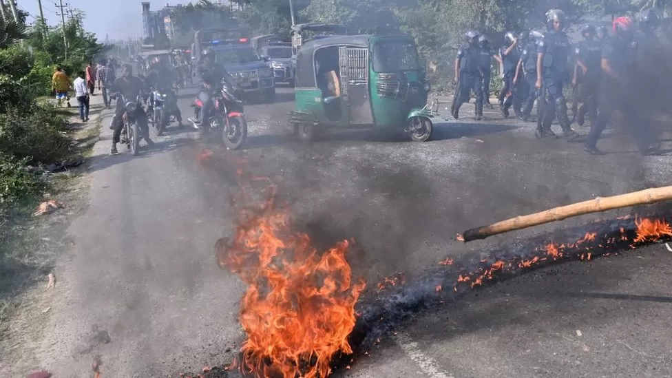 Bangladesh clashes Two killed in anti-government protests