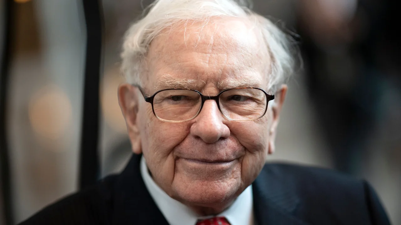 Warren Buffett donates $870 million to charities for Thanksgiving